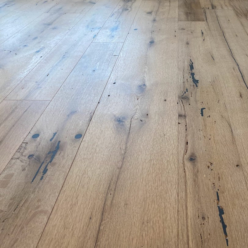 Antique_American_Oak_Flooring_Top_Angle
