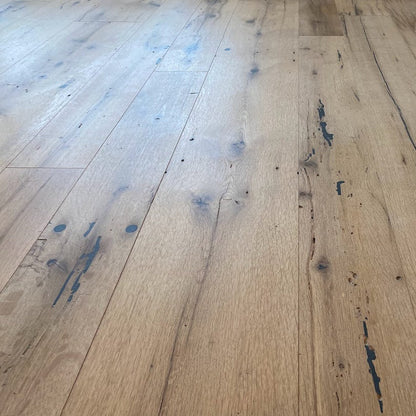 Antique_American_Oak_Flooring_Top_Angle