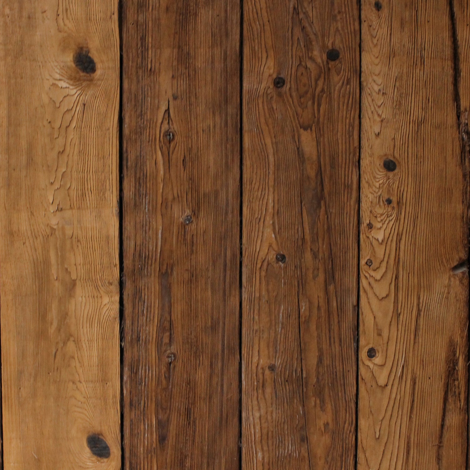 Brown_Reclaimed_Hemlock_Ceiling_Paneling_Face_Close